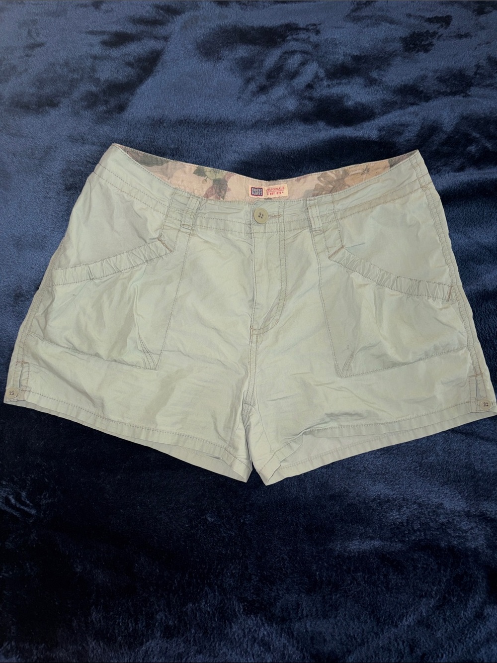 Faded Glory Light Sage Green Women's Casual Shorts Size 12